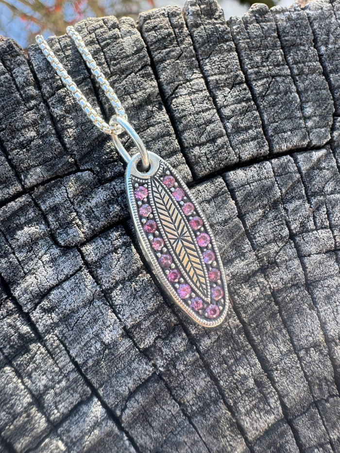 Pink sapphire gemtag