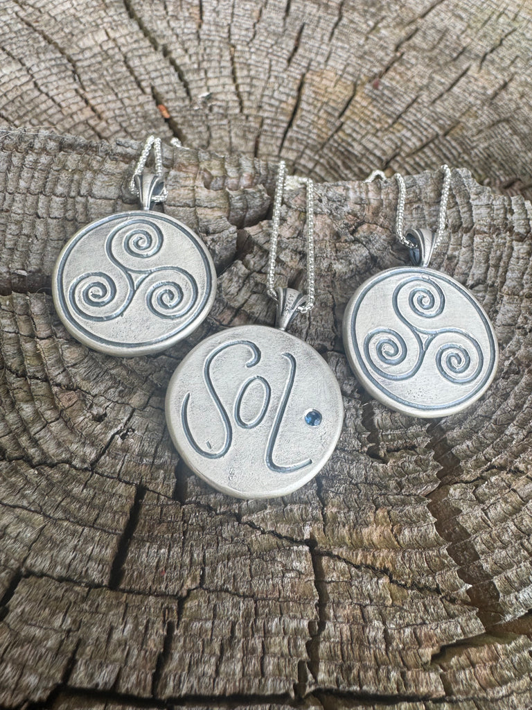 SOL Fam pendant