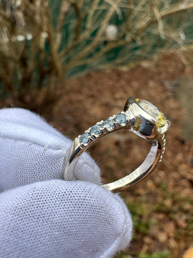 Yellow Sapphire / Montana Sapphire ring