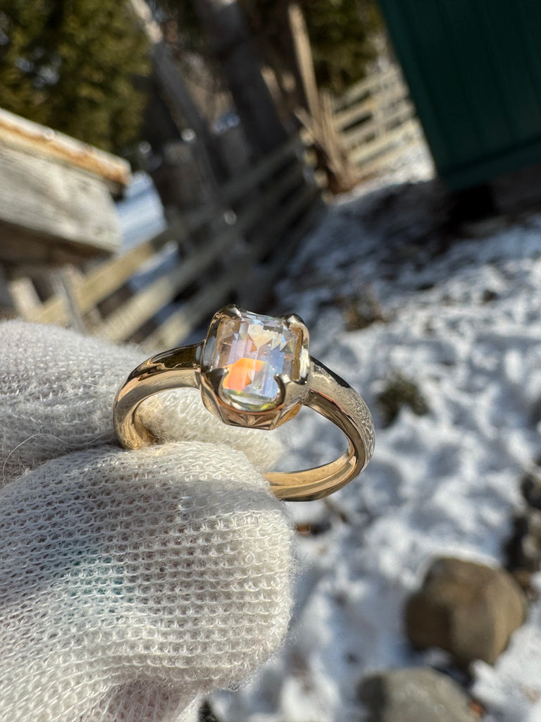 Rainbow Moonstone 14k gold