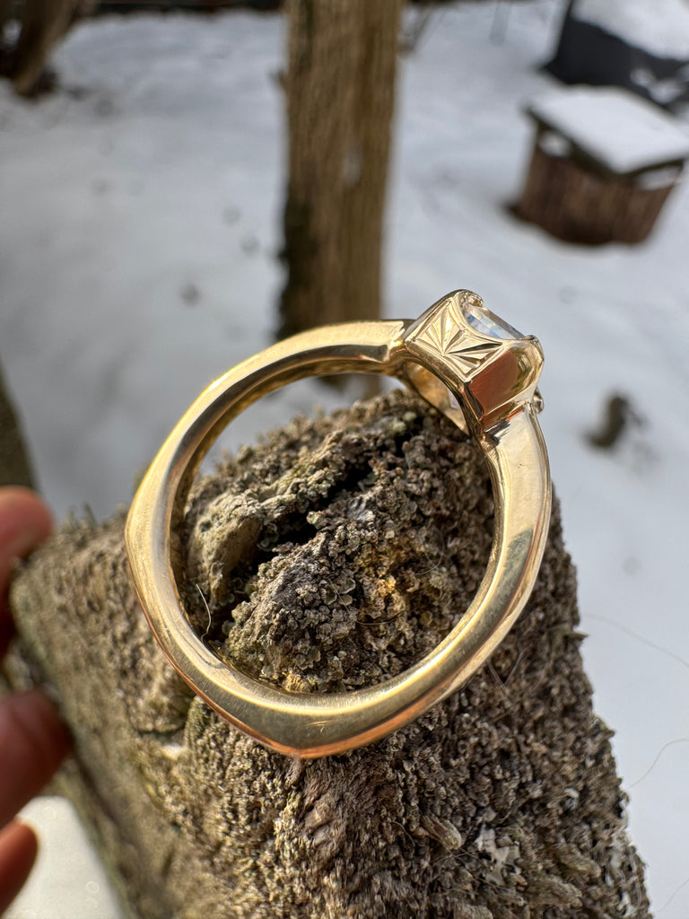 Rainbow Moonstone 14k gold