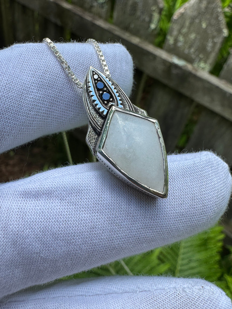 Russian White Jade x Black diamonds