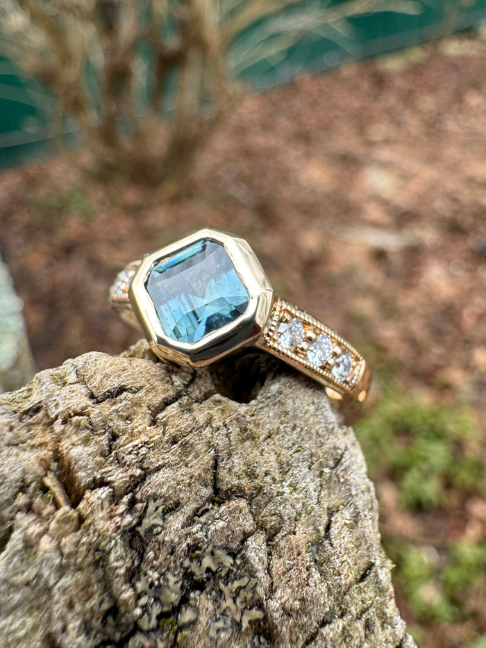 Blue Sapphire and Diamond ring