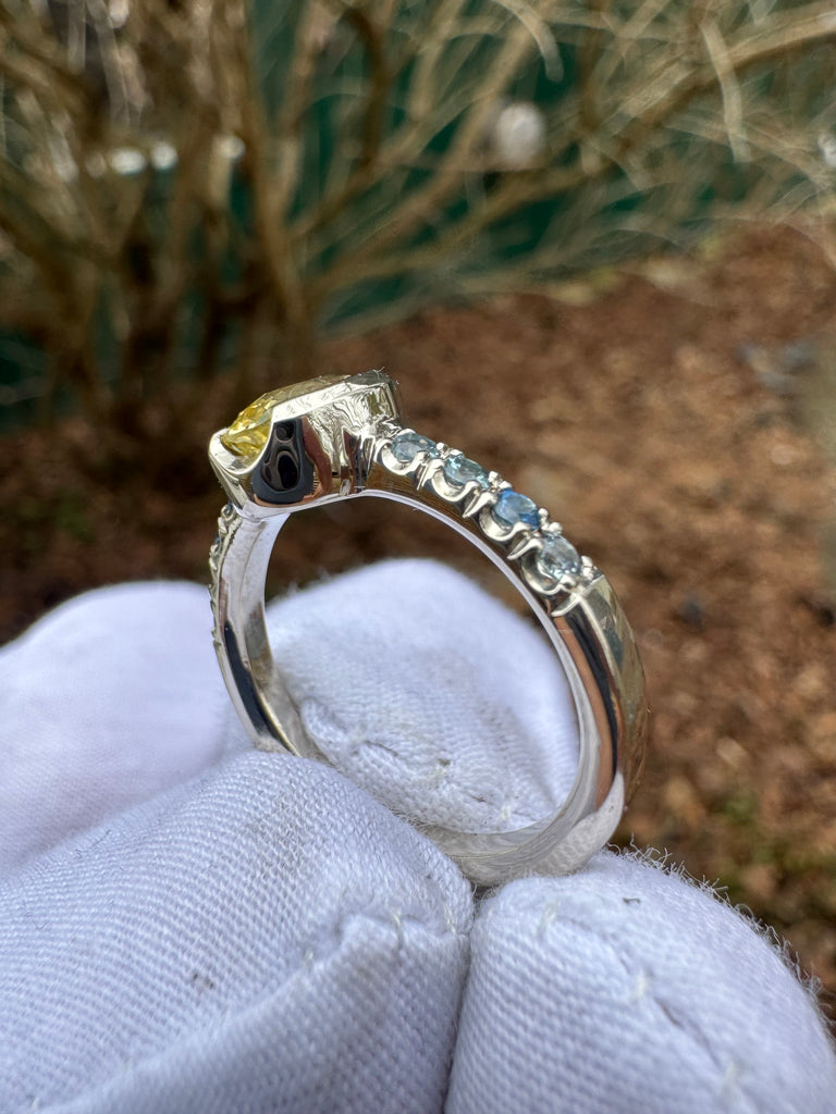 Yellow Sapphire / Montana Sapphire ring