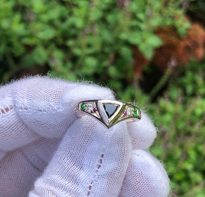 18k white gold ring