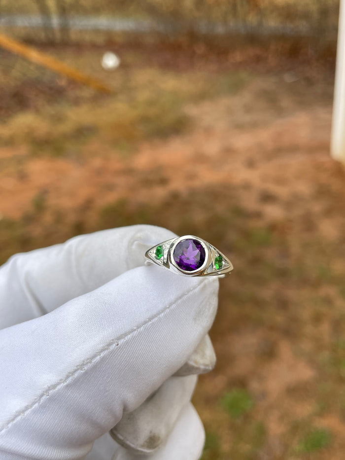 Third eye ring- amethyst/Tsavorite garnet 7.5