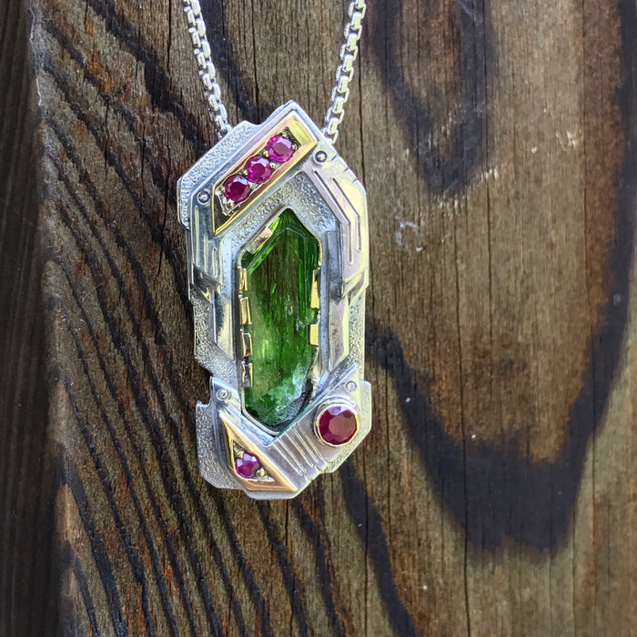 Diopside and ruby pendant