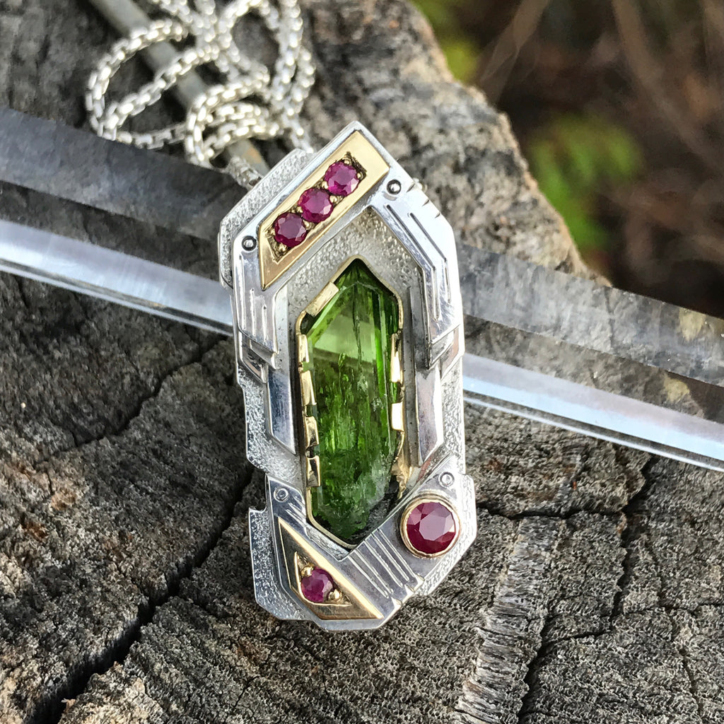 Diopside and ruby pendant