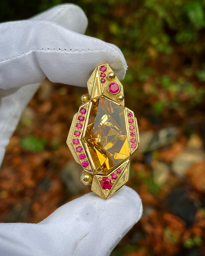 ::SolFlame:: 18k yellow gold pendant