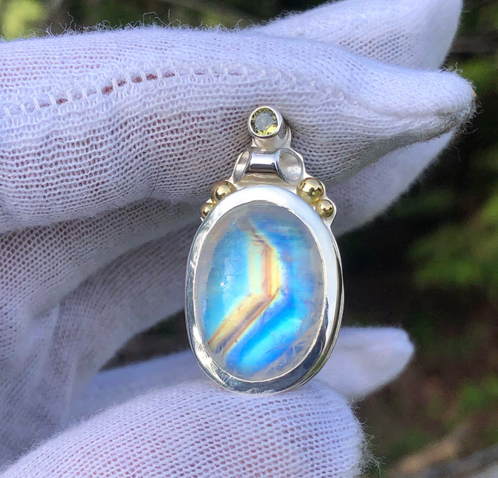Rainbow moonstone pendant