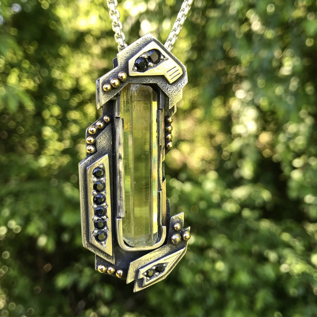 Heliodor and sapphire pendant
