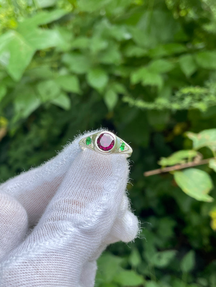 3rd eye ring // Rhodolite garnet & Tsavorite garnet