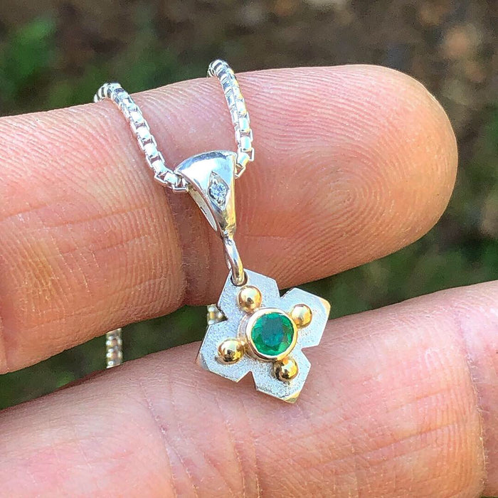 Emerald and diamond pendant